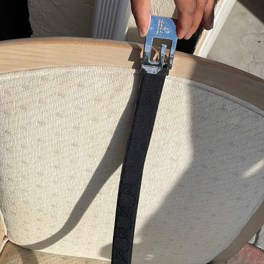 New authentic Gucci belt black in mint condition size 32  no box